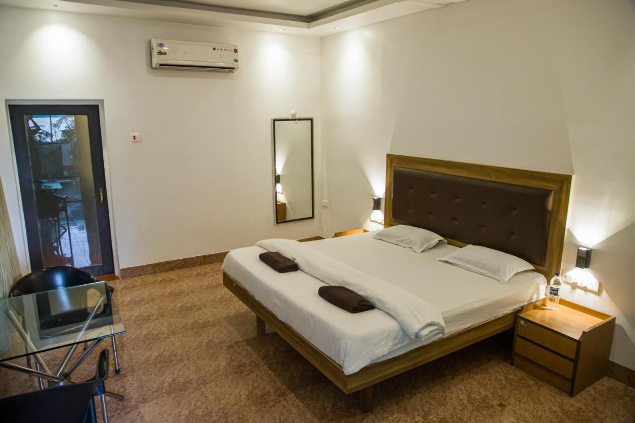 Sanidhya Beach Resort Alībāg Exterior foto