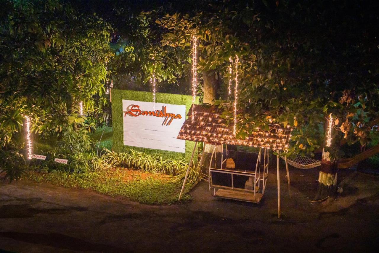 Sanidhya Beach Resort Alībāg Exterior foto